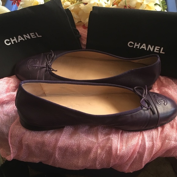 CHANEL Purple Lambskin Ballerina Flats! - Picture 8 of 8